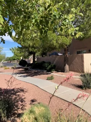 Photo #3: 2105856 Listing 