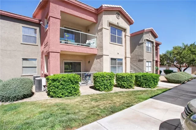 MLS: 2105893 Condo For Sale