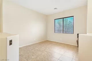 Photo #5: 2105913 Listing