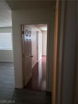 Photo #6: 2105919 Listing 