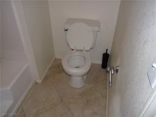 Photo #2: 2105940 Listing