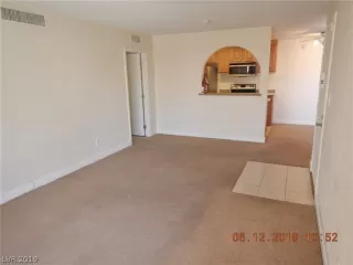Photo #2: 2106008 Listing