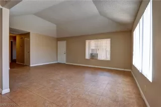 Photo #1: 2106026 Listing 