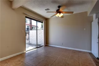 Photo #4: 2106026 Listing 