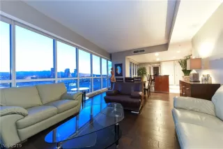 Photo #1: 2106043 Listing 