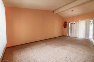 Photo #3: 2106052 Listing 