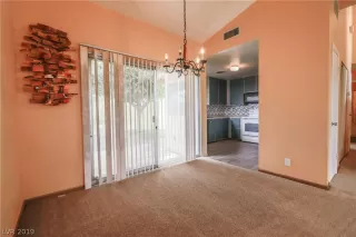 Photo #6: 2106052 Listing 