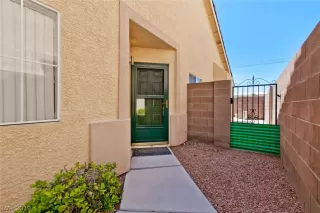 Photo #2: 2106057 Listing