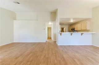 Photo #2: 2106063 Listing 