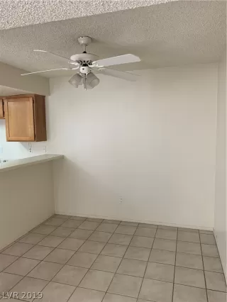 Photo #4: 2106105 Listing 