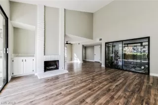 Photo #1: 2106135 Listing 