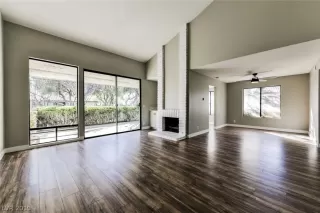 Photo #2: 2106135 Listing 