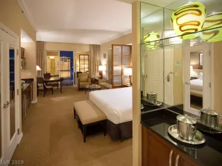 Photo #5: 2106147 Listing