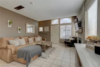 Photo #4: 2106170 Listing 