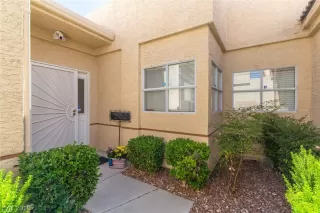 Photo #2: 2106187 Listing 