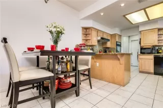 Photo #6: 2106187 Listing 