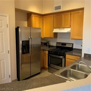 Photo #4: 2106282 Listing