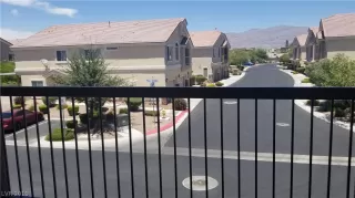 Photo #4: 2106296 Listing 