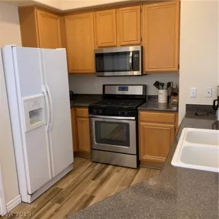 Photo #5: 2106338 Listing 