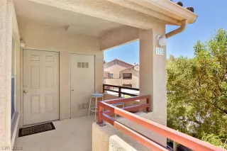 Photo #1: 2106339 Listing 