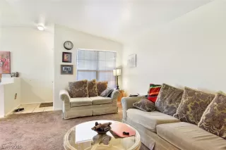 Photo #2: 2106339 Listing 