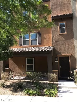 Photo #1: 2106379 Listing