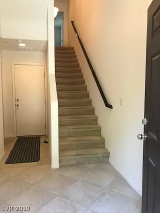 Photo #2: 2106379 Listing