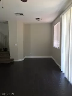 Photo #5: 2106488 Listing