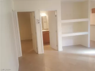 Photo #3: 2106563 Listing 