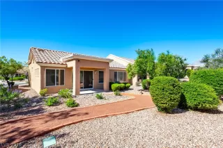 Photo #3: 2106573 Listing