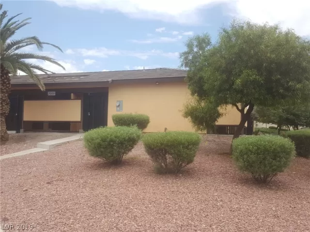 MLS: 2106612 Condo For Sale