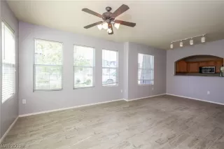 Photo #2: 2106680 Listing