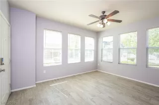 Photo #6: 2106680 Listing