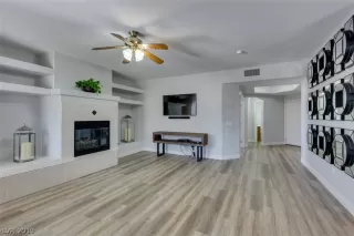 Photo #5: 2106710 Listing 