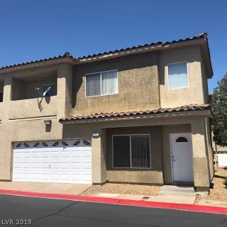 Photo #2: 2106758 Listing