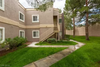 Photo #1: 2106817 Listing