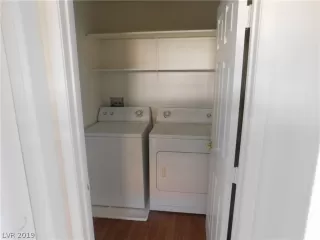 Photo #6: 2106821 Listing 