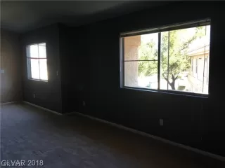 Photo #4: 2106861 Listing