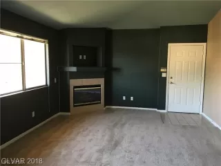 Photo #5: 2106861 Listing