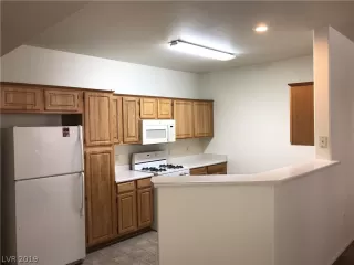 Photo #4: 2106875 Listing 