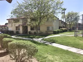 Photo #2: 2106877 Listing 