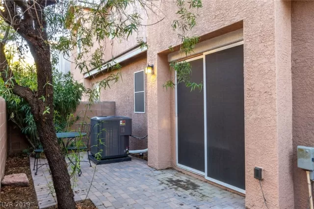 MLS: 2106878 Condo For Sale