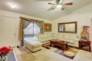 Photo #1: 2106892 Listing