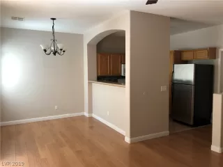 Photo #2: 2106955 Listing