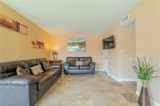 Photo #4: 2107051 Listing 