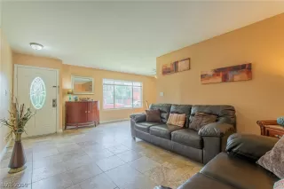 Photo #6: 2107051 Listing 