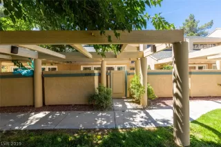 Photo #1: 2107082 Listing