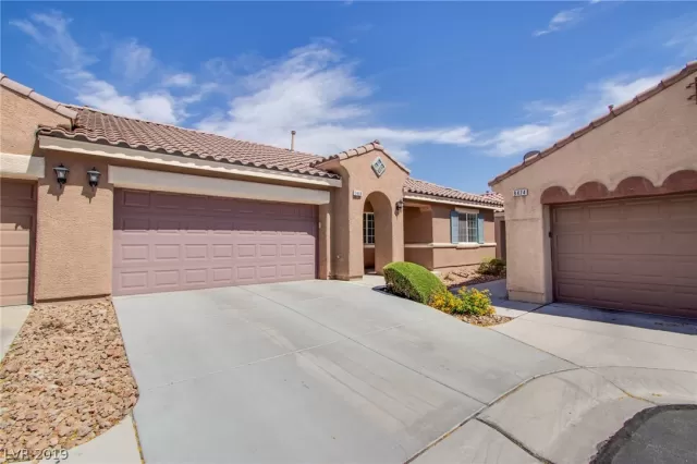 MLS: 2107088 Condo For Sale