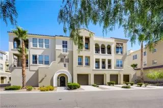 Photo #2: 2107141 Listing 