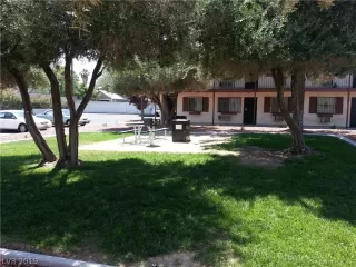 Photo #3: 2107154 Listing 
